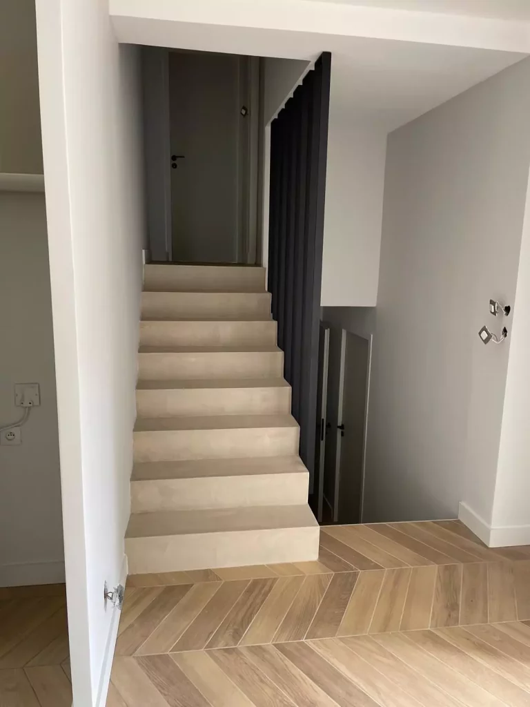 Rénovation d’escalier avec garde-corps à Lyon